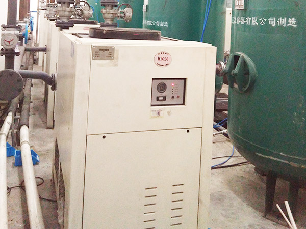 睿者機械分享有關無油空壓機螺桿式保養(yǎng)！